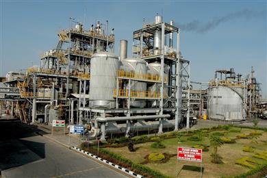 Clariant’s new OxyMax® PA 690 phthalic anhydride catalyst excels in start-up at Petrowidada plant